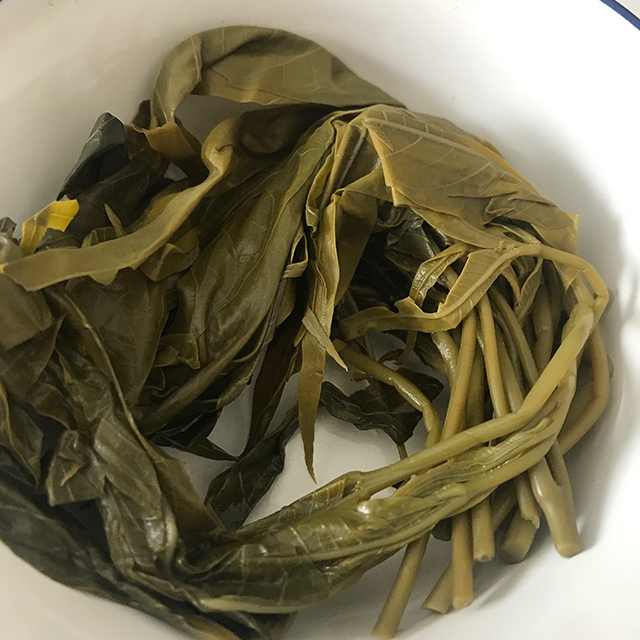 ミャンマー発酵物：kadet-chin（カデッチン）