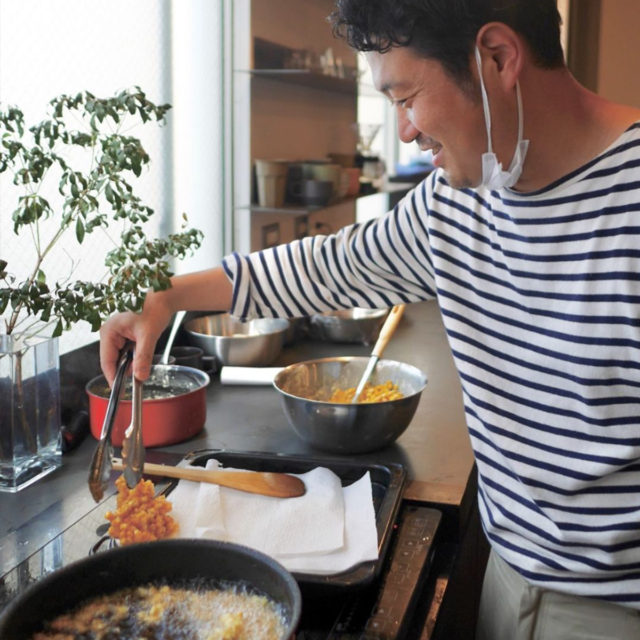 heareux 武田さんは長年天ぷら職人として勤めた後出張料理人として活躍