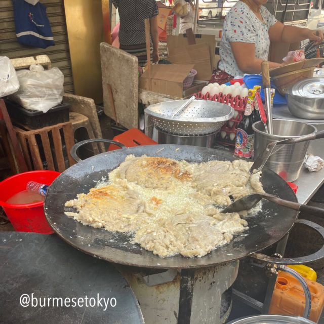 ヤンゴンのB級グルメ屋台飯「ガナンコージョー」の作るところを見学